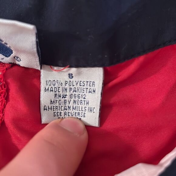 BOYS SIZE SIX HANG TEN SWIMSUIT - Picture 5 of 9